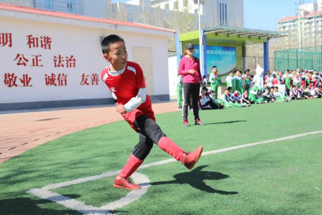 合同价值2亿仍拒绝续约，杜伦真想重蹈库明加覆辙？